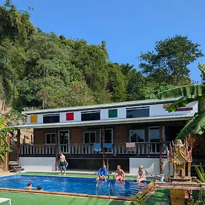 Hangover Chill & Hill Auberge de jeunesse Koh Phi Phi Don