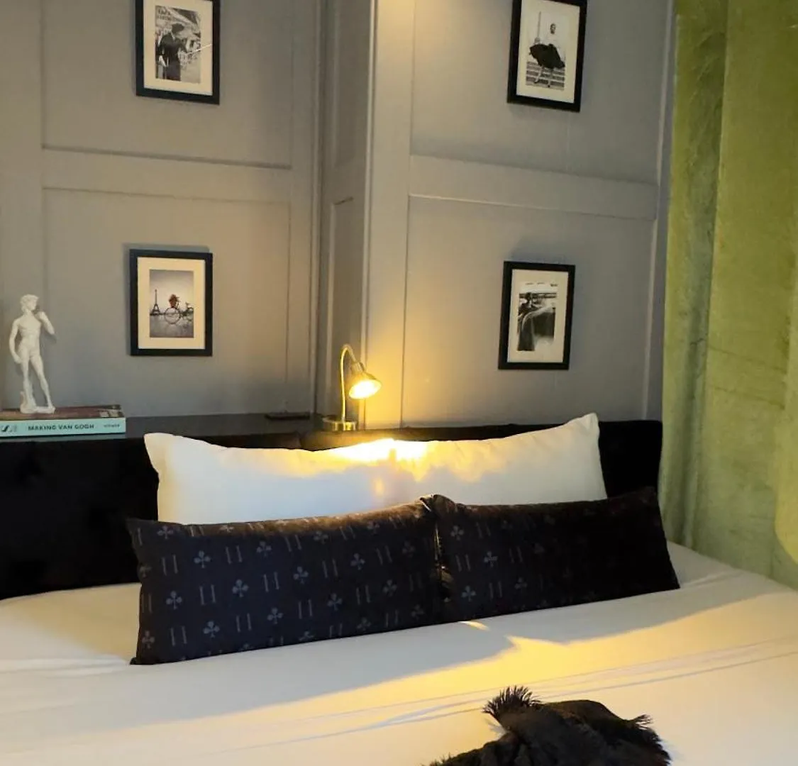 Hotel Helene Medellin 4*,  Colombia