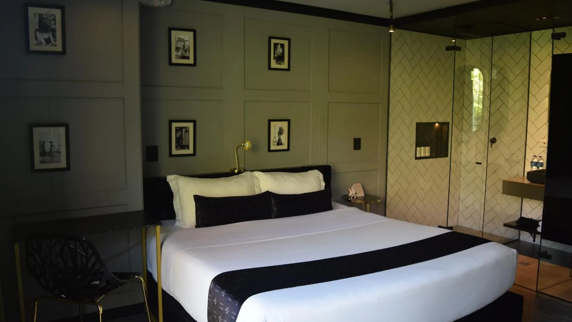 Hotel Helene Medellin 4*,  Colombia