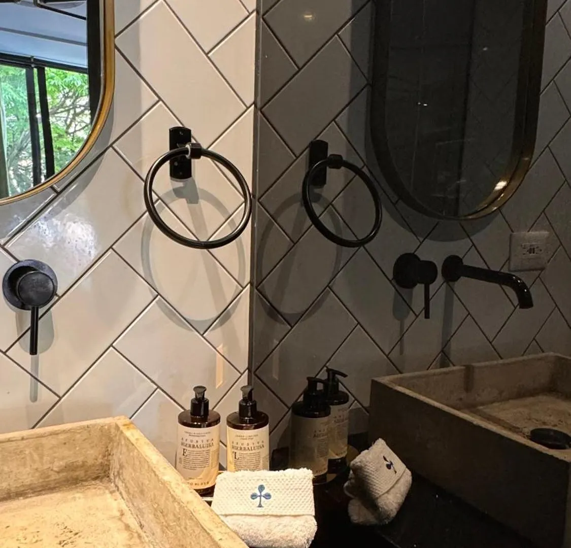 Hotel Helene Μεντεγίν