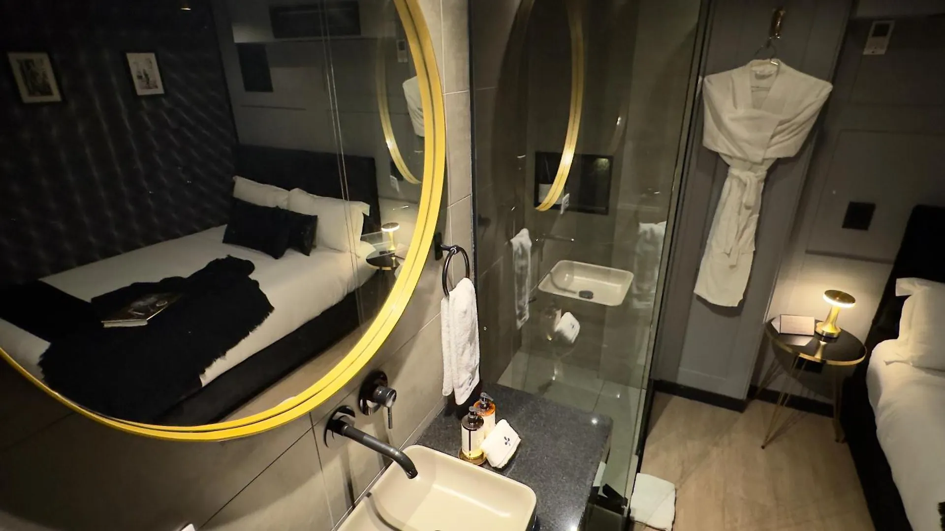 Hotel Helene Medellin 4*,