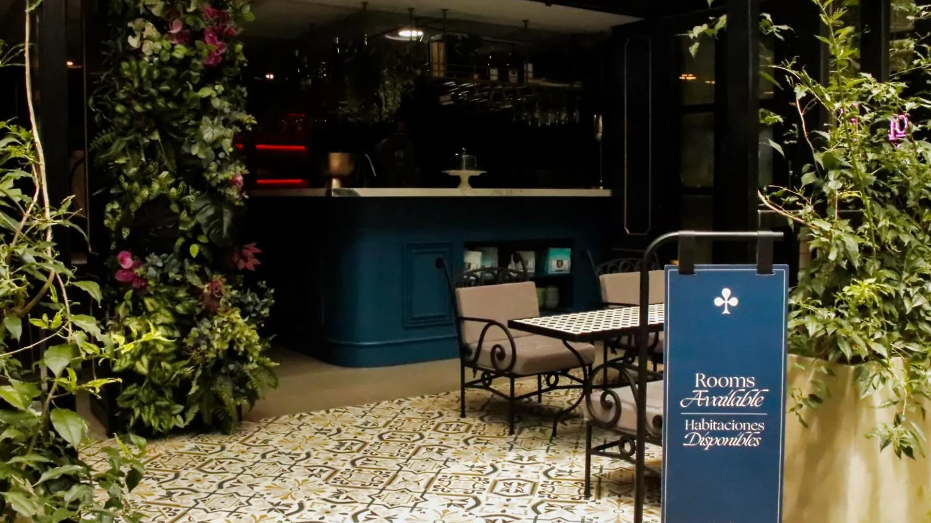 Hotel Helene Medellin 4*,  Colombia